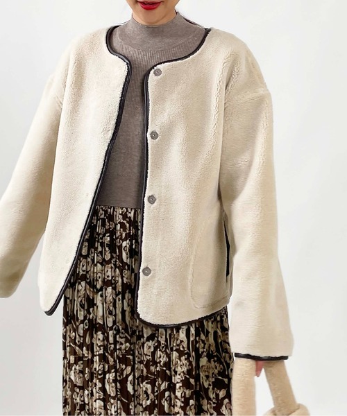 PICCIN（ピッチン）の「リバーシブルフェイクムートンジャケット（ノーカラージャケット・レディース・モカ/ベージュ・M/L）」の17枚目の写真