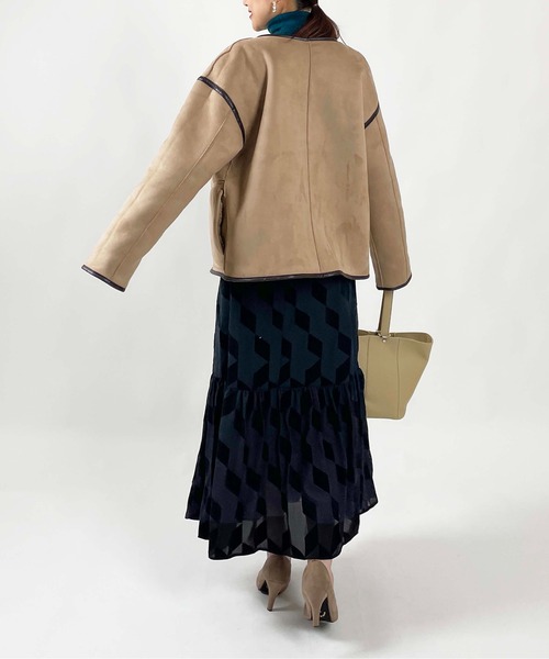 PICCIN（ピッチン）の「リバーシブルフェイクムートンジャケット（ノーカラージャケット・レディース・モカ/ベージュ・M/L）」の9枚目の写真