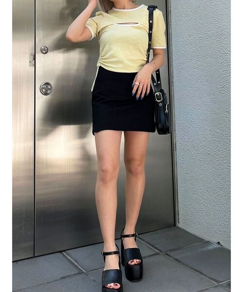 EMODA（エモダ）の「ドローストリング2WAYトップ（Tシャツ/カットソー・レディース・ブラック/イエロー/オレンジ/ホワイト・FREE）」の8枚目の写真