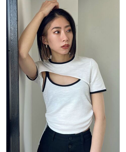 EMODA（エモダ）の「ドローストリング2WAYトップ（Tシャツ/カットソー・レディース・ブラック/イエロー/オレンジ/ホワイト・FREE）」の14枚目の写真