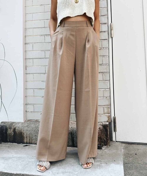 esutoreja（エストレジャ）の「センタープレスワイドパンツ（スウェットパンツ・レディース・ブラック/ベージュ・S/M）」の2枚目の写真