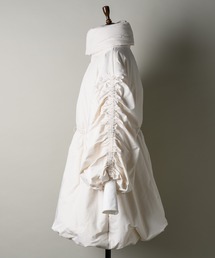 J1U by LA BELLE ETUDE（ジユウバイラベルエチュード）の「裾バルーン