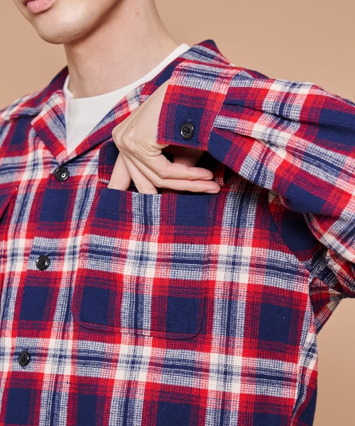 Arnold Palmer（アーノルドパーマー）の「ワッフル チェック オープンカラー 長袖 シャツ（シャツ/ブラウス・メンズ・ブラウン/ネイビー・LL/L/M）」の4枚目の写真