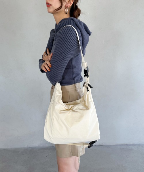 un+frame（アンフレーム）の「military big shoulder bag／バックルベルトミリタリーショルダーバッグ（ショルダーバッグ・レディース・カーキ/ベージュ/ブラック/アイボリー・FREE）」の20枚目の写真