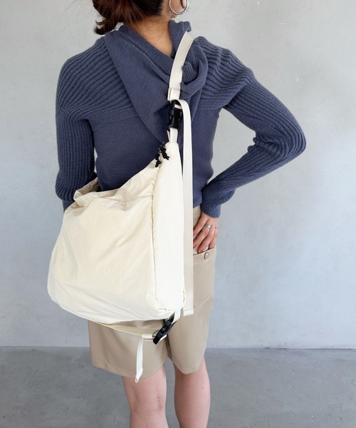 un+frame（アンフレーム）の「military big shoulder bag／バックルベルトミリタリーショルダーバッグ（ショルダーバッグ・レディース・カーキ/ベージュ/ブラック/アイボリー・FREE）」の19枚目の写真