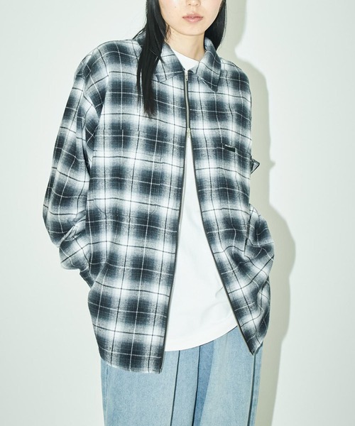 ANLIBERTY ANAP（アンリバティアナップ）の「チェックジップアップシャツ（シャツ/ブラウス・レディース・ブラック/レッド・FREE）」の5枚目の写真