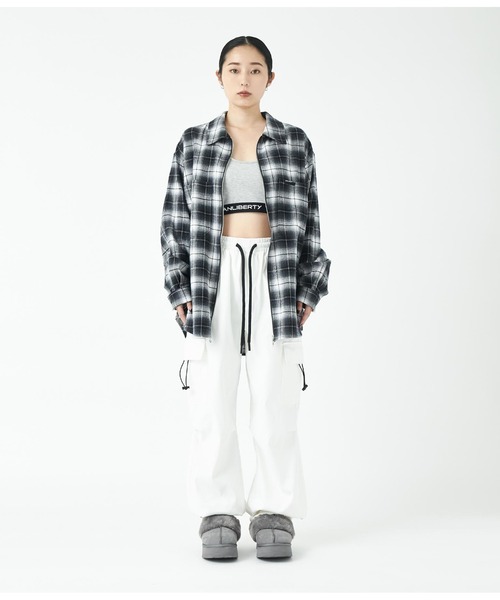 ANLIBERTY ANAP（アンリバティアナップ）の「チェックジップアップシャツ（シャツ/ブラウス・レディース・ブラック/レッド・FREE）」の21枚目の写真
