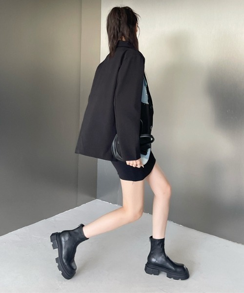 mebole(メボレ)の「チャンキーソールショートブーツ(ブーツ・レディース・ブラック/アイボリー・MEDIUM/LARGE/SMALL)」の5枚目の写真