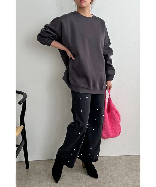 palm RICHE(ポームリシュ)の「オーバーサイズカラースウェット(スウェット・レディース・オフホワイト/レッド/ピンク/チャコールグレー/ブラック・M)」の16枚目の写真