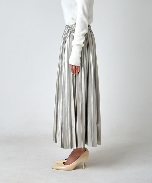 N.O.R.C（ノーク）の「フェイクレザープリーツスカート（スカート・レディース・ブラック/シルバー・フリー）」の5枚目の写真