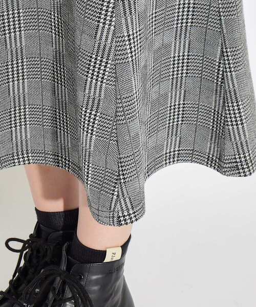 PINK-latte（ピンクラテ）の「◆マーメイドロングスカート（スカート・キッズ・アイボリー/グレー系1/ブラック・16/14/15 ）」の8枚目の写真