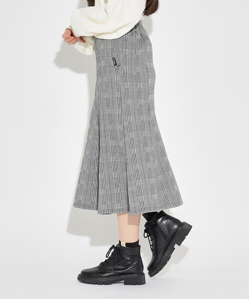 PINK-latte（ピンクラテ）の「◆マーメイドロングスカート（スカート・キッズ・アイボリー/グレー系1/ブラック・16/14/15 ）」の18枚目の写真