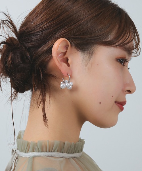 Kana(カナ)の「パール ボリューム フープ ピアス パーティー 結婚式 お呼ばれ オケージョン(ピアス(両耳用)・レディース・ゴールド/シルバー・フリー)」の8枚目の写真