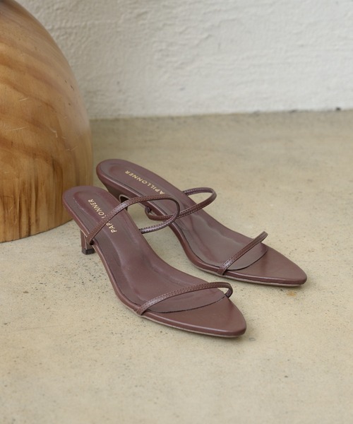 PAPILLONNER（パピヨネ）の「ポインテッドヒール（サンダル・レディース・ブラック/ブラウン/ゴールド・S/M/L）」の8枚目の写真