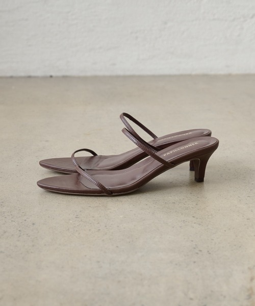 PAPILLONNER（パピヨネ）の「ポインテッドヒール（サンダル・レディース・ブラック/ブラウン/ゴールド・S/M/L）」の15枚目の写真