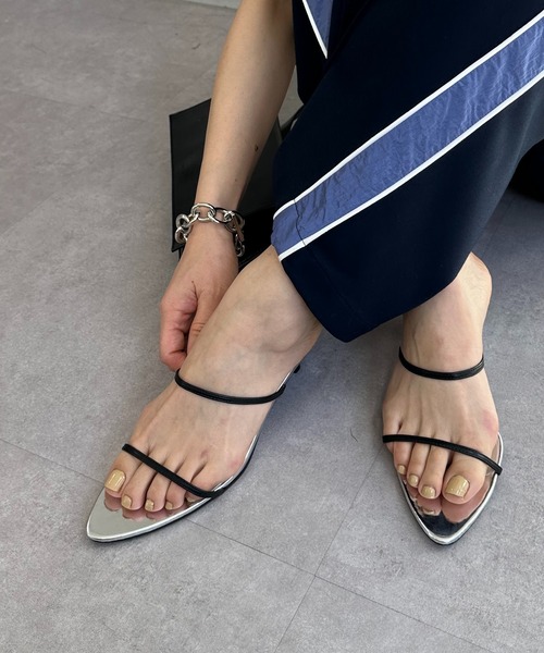 PAPILLONNER（パピヨネ）の「ポインテッドヒール（サンダル・レディース・ブラック/ブラウン/ゴールド・S/M/L）」の11枚目の写真