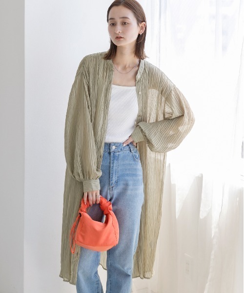ad thie(アドティエ)の「ランダムプリーツ シアーシャツワンピース(シャツワンピース・レディース・ブラウン/カーキ/オフホワイト/ブラック・FREE)」の19枚目の写真
