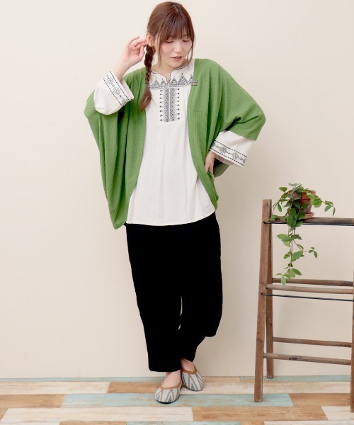 チチカカ(チチカカ)の「ランダムテレコドルマンカーディガン(カーディガン/ボレロ・レディース・カーキ/ブラック/ライトグレー/マスタード・FREE)」の12枚目の写真