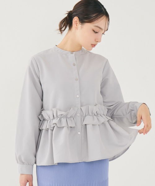 coca（coca）（コカ）の「ホイップフリルブラウス| セレモニー オフィス ママスーツ 卒業式（シャツ/ブラウス・レディース・チャコール/ホワイト/ライトブルー/ネイビー/ライトグレー/ブラック・M/L）」の4枚目の写真