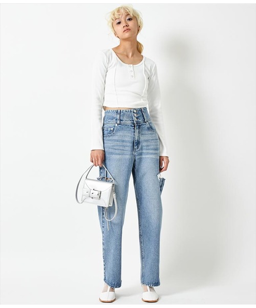 ANAP（アナップ）の「3つボタンサイドカットデニムパンツ（デニムパンツ・レディース・ブラック/ブルー・S/M）」の5枚目の写真