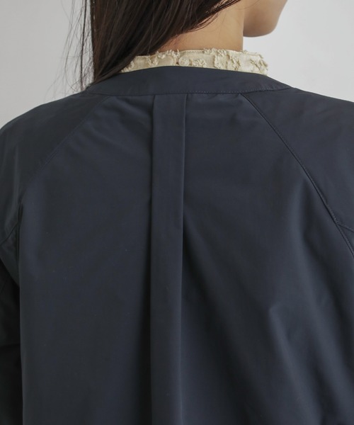 WOOLRICH(ウールリッチ)の「WOOLRICH/CITY BOMBER(ブルゾン・レディース・ライトベージュ/ネイビー・S)」の10枚目の写真