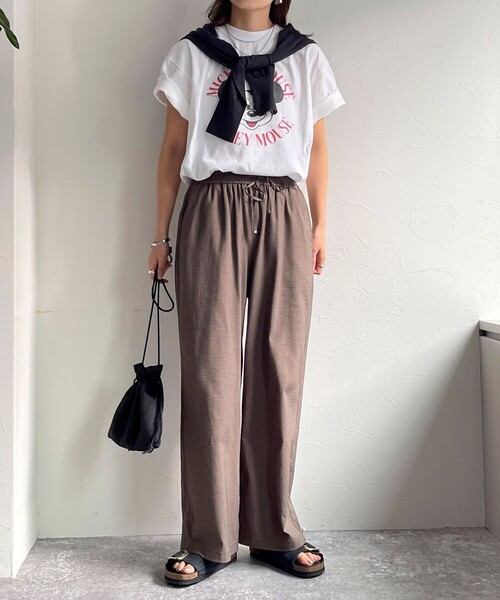 fredy emue（フレディエミュ）の「タンブラーオックスセミワイドパンツ【レングス長め丈あり】（その他パンツ・レディース・ベージュ/ブラウン/ピンク/オフホワイト/ブラック・36/38/39）」の19枚目の写真