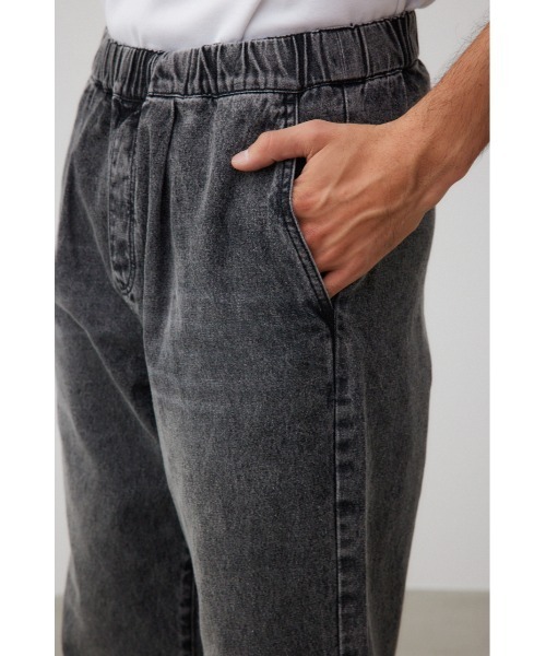 AZUL by moussy（アズールバイマウジー）の「イージーリラックスワイドデニム（デニムパンツ・メンズ・ライトブルー/ライトブラック・FREE）」の11枚目の写真