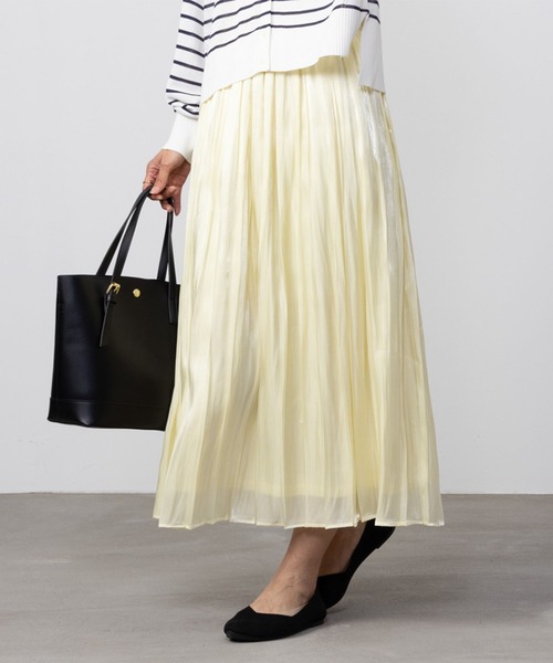 HusHusH（ハッシュアッシュ）の「HusHusH ハッシュアッシュ サテンプリーツスカート（スカート・レディース・ライトグレー/ライトイエロー・M/L）」の2枚目の写真