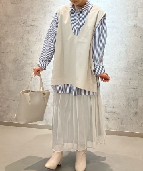 HusHusH（ハッシュアッシュ）の「HusHusH ハッシュアッシュ サテンプリーツスカート（スカート・レディース・ライトグレー/ライトイエロー・M/L）」の3枚目の写真