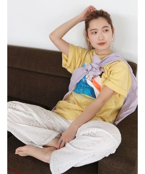 Ungrid（アングリッド）の「フォトビッグロゴTee（Tシャツ/カットソー・レディース・オフホワイト/チャコールグレー/ピンク/イエロー/ブルー・FREE）」の5枚目の写真