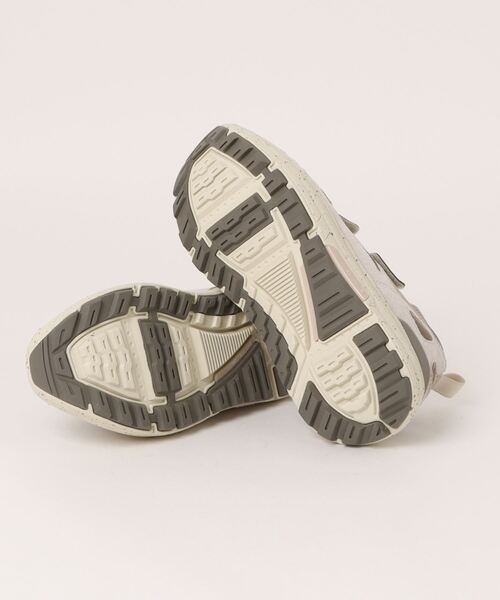 suicoke(スイコック)の「【SUICOKE】AKK-2(スニーカー・レディース・アイボリー・23cm/24cm/25cm)」の3枚目の写真