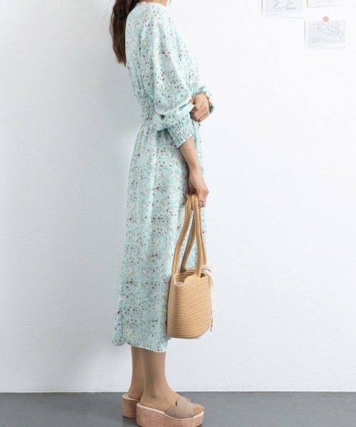 Miniministore(ミニミニストア)の「ウエストシャーリング花柄ロングワンピース(ワンピース・レディース・ベージュ/アクア/ピンク・XL/M/L)」の10枚目の写真