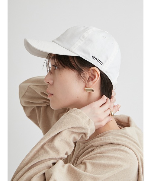 emmi（エミ）の「emmiロゴ撥水コットンキャップ（キャップ・レディース・ブラック/ホワイト・FREE）」の6枚目の写真