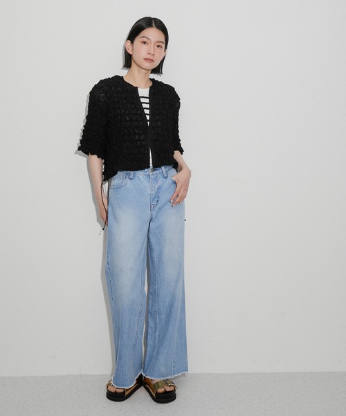 ADAM ET ROPE'（アダムエロペ）の「【洗える】シャーリングギャザーホックトップス（カーディガン/ボレロ・レディース・ブラック/ホワイト/サックスブルー・FREE）」の5枚目の写真