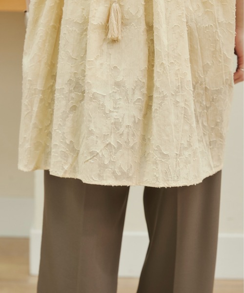 ANGIE（アンジー）の「バックリボン シアー ジャガード キャミワンピース（キャミソール・レディース・ナチュラル/オフホワイト/ブラック・FREE）」の19枚目の写真