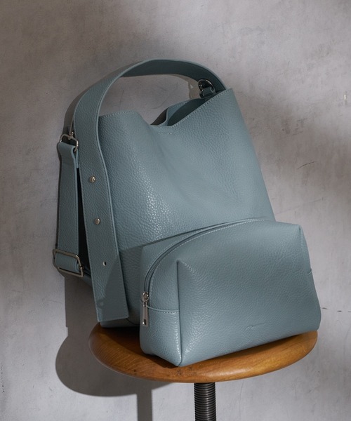 Actually（アクチュアリー）の「フェイクレザー 2wayミニショルダー ポーチ付き（ショルダーバッグ・レディース・アイボリー/シルバー/ブラック/ブルー・フリー）」の4枚目の写真