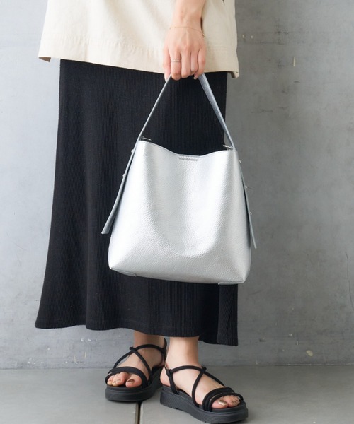 Actually（アクチュアリー）の「フェイクレザー 2wayミニショルダー ポーチ付き（ショルダーバッグ・レディース・アイボリー/シルバー/ブラック/ブルー・フリー）」の22枚目の写真