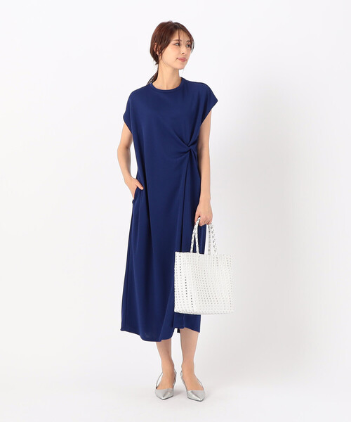 COMME CA ISM(コムサイズム)の「【 サスティナブル 】 AQUAROBE ツイストワンピース(ワンピース・レディース・ネイビー/ブルー・FREE)」の15枚目の写真
