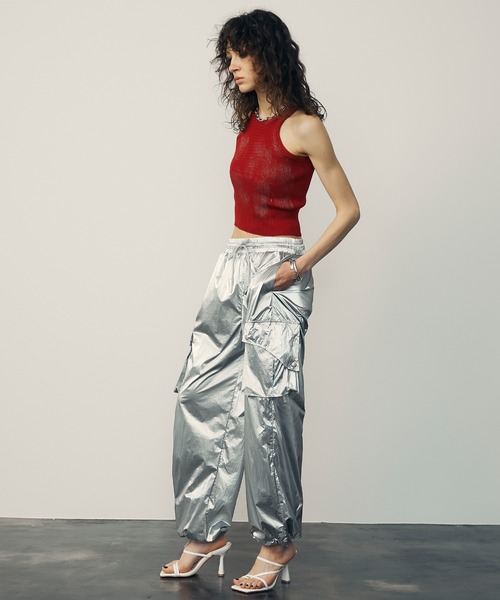 uyu.（ウユ）の「Metallic Cargo Pants / メタリックカーゴパンツ【uyu./ウユ】（カーゴパンツ・レディース・シルバー/ブラック・M/S）」の13枚目の写真