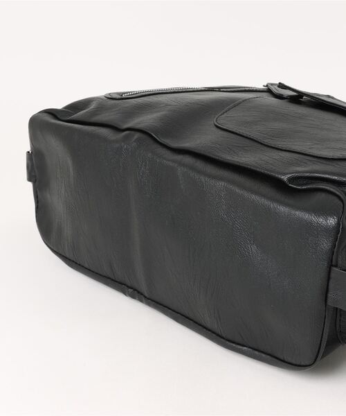 apres jour mignon(アプレジュールミニョン)の「【apresjour mignon×ARIAZ】ポケットビッグ2WAYバッグ(ショルダーバッグ・レディース・ブラック・ONESIZE)」の3枚目の写真