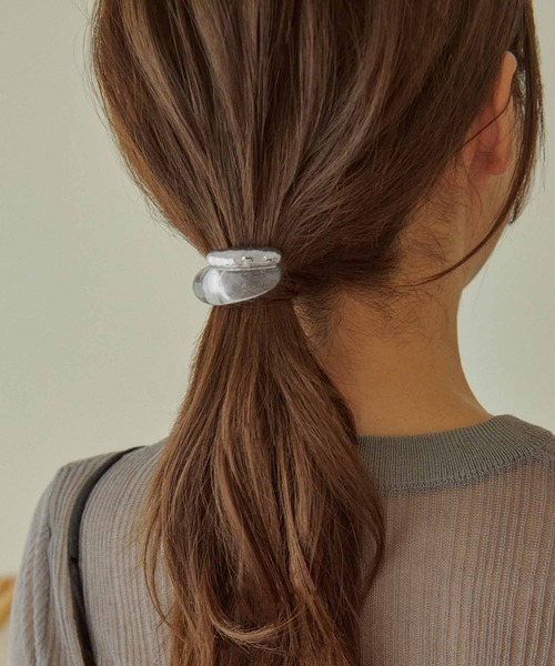 GOLDY（ゴールディ）の「クリア × メタル コンビネーション ヘアカフ（ヘアゴム・レディース・シルバー/ゴールド・FREE）」の10枚目の写真