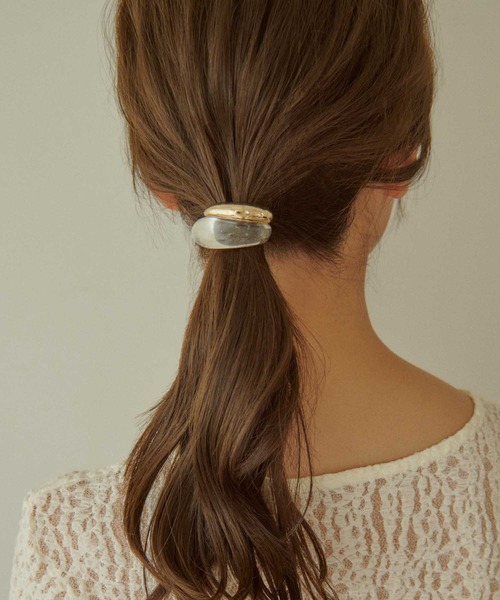 GOLDY（ゴールディ）の「クリア × メタル コンビネーション ヘアカフ（ヘアゴム・レディース・シルバー/ゴールド・FREE）」の12枚目の写真