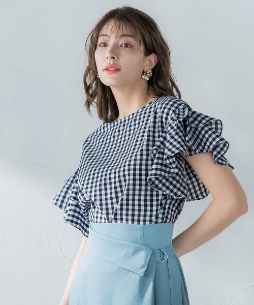 ketty(ケティ)の「TCブロードラッフルスリーブブラウス≪洗濯機で洗える≫(シャツ/ブラウス・レディース・オフホワイト/ブルー/アイボリー/ダークネイビー・M)」の1枚目の写真