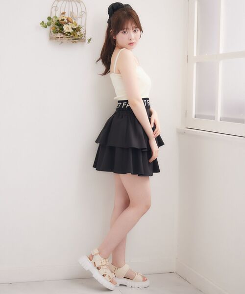 ems excite（エムズエキサイト）の「ハイウエストフリルミニSK（スカート・レディース・ブラック系その他2/ブラック/ブルー・FREE）」の5枚目の写真