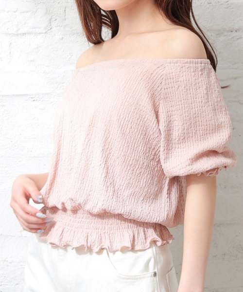 Honeys（ハニーズ）の「オフショル２ｗａｙトップス（Tシャツ/カットソー・レディース・ブラック/アイボリー/ピンク/ブルー・L/M/S）」の4枚目の写真
