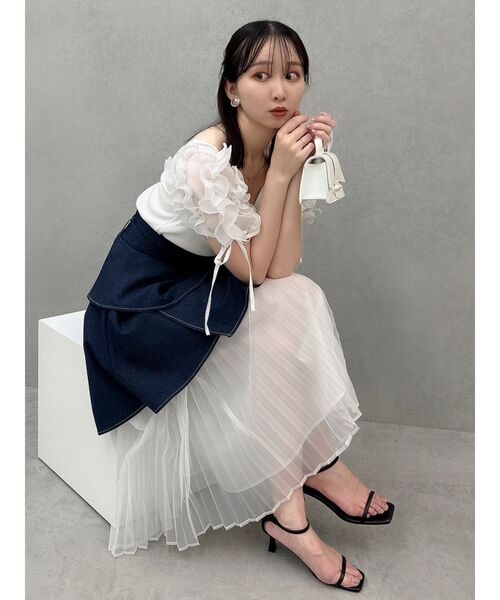 dazzlin（ダズリン）の「ショルダーボリュームフリルカットプルオーバー（Tシャツ/カットソー・レディース・グレー/オフホワイト/ブラック/ピンク/その他1・FREE）」の16枚目の写真