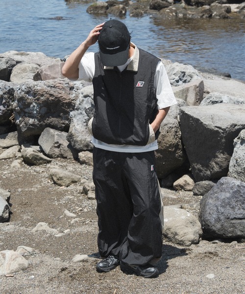 kutir（クティール）の「【低身長だからカッコよく着こなせるアイテム】バイカラージップナイロンパンツ(セットアップ着用可能)（その他パンツ・メンズ・ネイビー/アイボリー/ブラック・SMALL/MEDIUM）」の11枚目の写真