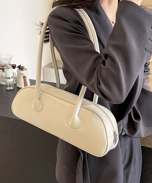 florist（フローリスト）の「ヴィーガンレザー横長ボストンバッグ