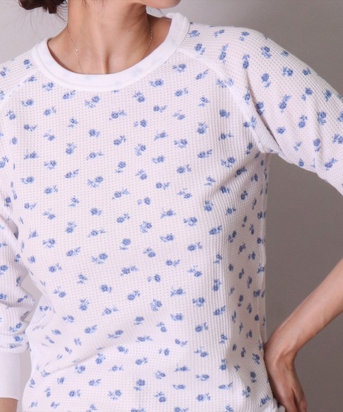 JEMORGAN（ジェーイーモーガン）の「(LK)【JEMORGAN】【パックT】小花柄 ワッフル 長袖 Tシャツ（Tシャツ/カットソー・レディース・ブルー系2/ブルー系1/パープル系1/ピンク系1/ブルー系3/パープル系2/ブルー系6/ブルー系4/ピンク系6/ブルー系5/ピンク系5/ピンク系4・FREE）」の5枚目の写真