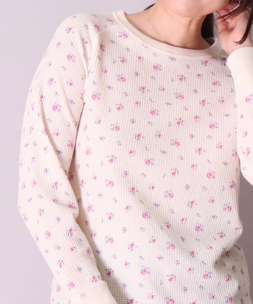 JEMORGAN（ジェーイーモーガン）の「(LK)【JEMORGAN】【パックT】小花柄 ワッフル 長袖 Tシャツ（Tシャツ/カットソー・レディース・ブルー系2/ブルー系1/パープル系1/ピンク系1/ブルー系3/パープル系2/ブルー系6/ブルー系4/ピンク系6/ブルー系5/ピンク系5/ピンク系4・FREE）」の8枚目の写真